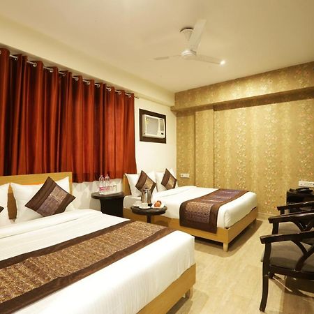 Hotel Ark Suites At Delhi Airport Neu-Delhi Exterior foto