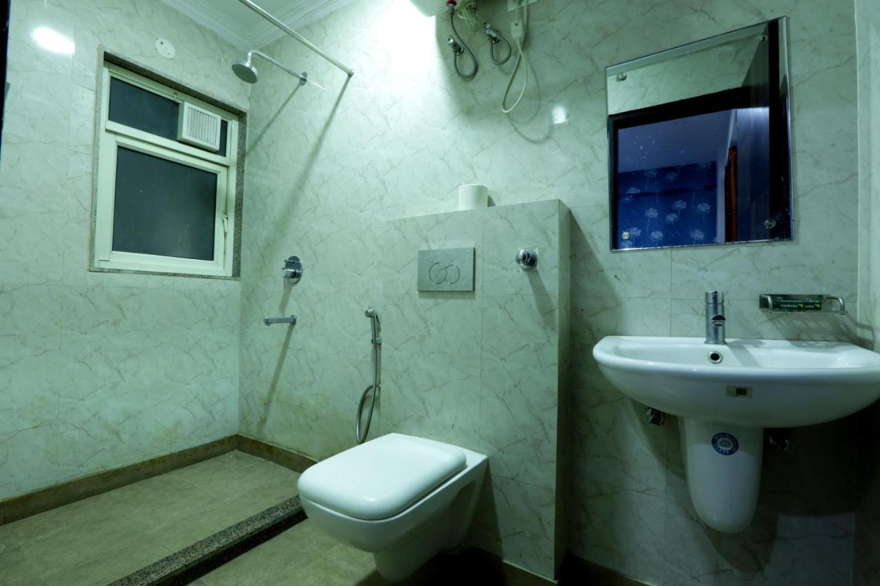 Hotel Ark Suites At Delhi Airport Neu-Delhi Exterior foto