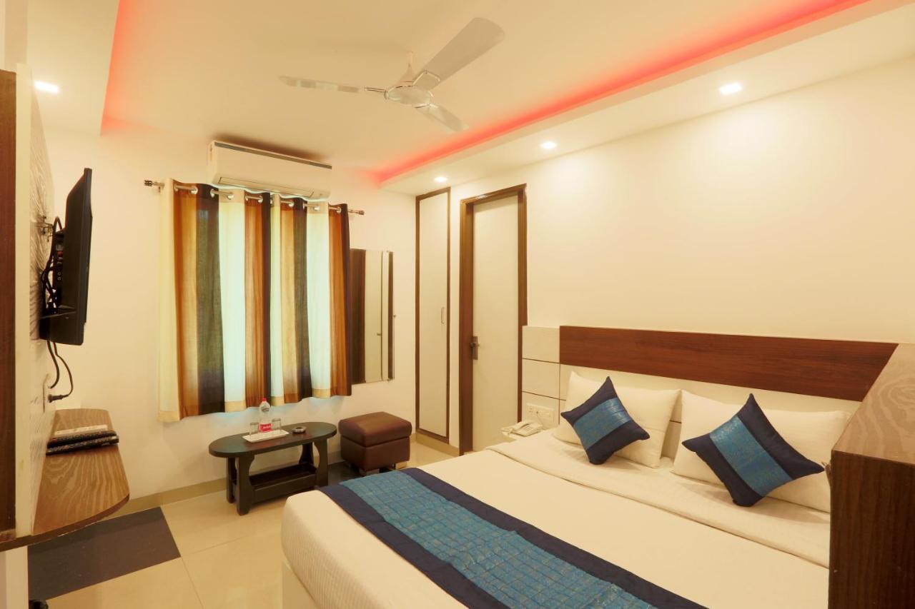 Hotel Ark Suites At Delhi Airport Neu-Delhi Exterior foto