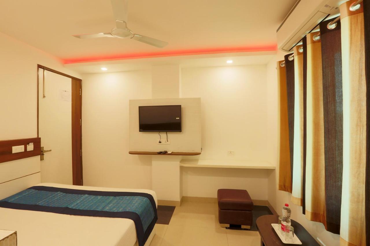Hotel Ark Suites At Delhi Airport Neu-Delhi Exterior foto